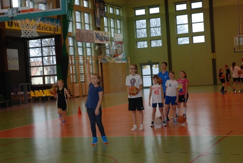 trening-koszykarek-ferie-zim-2016-31